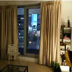 Private Room In Luxury Canary Wharf Apartment